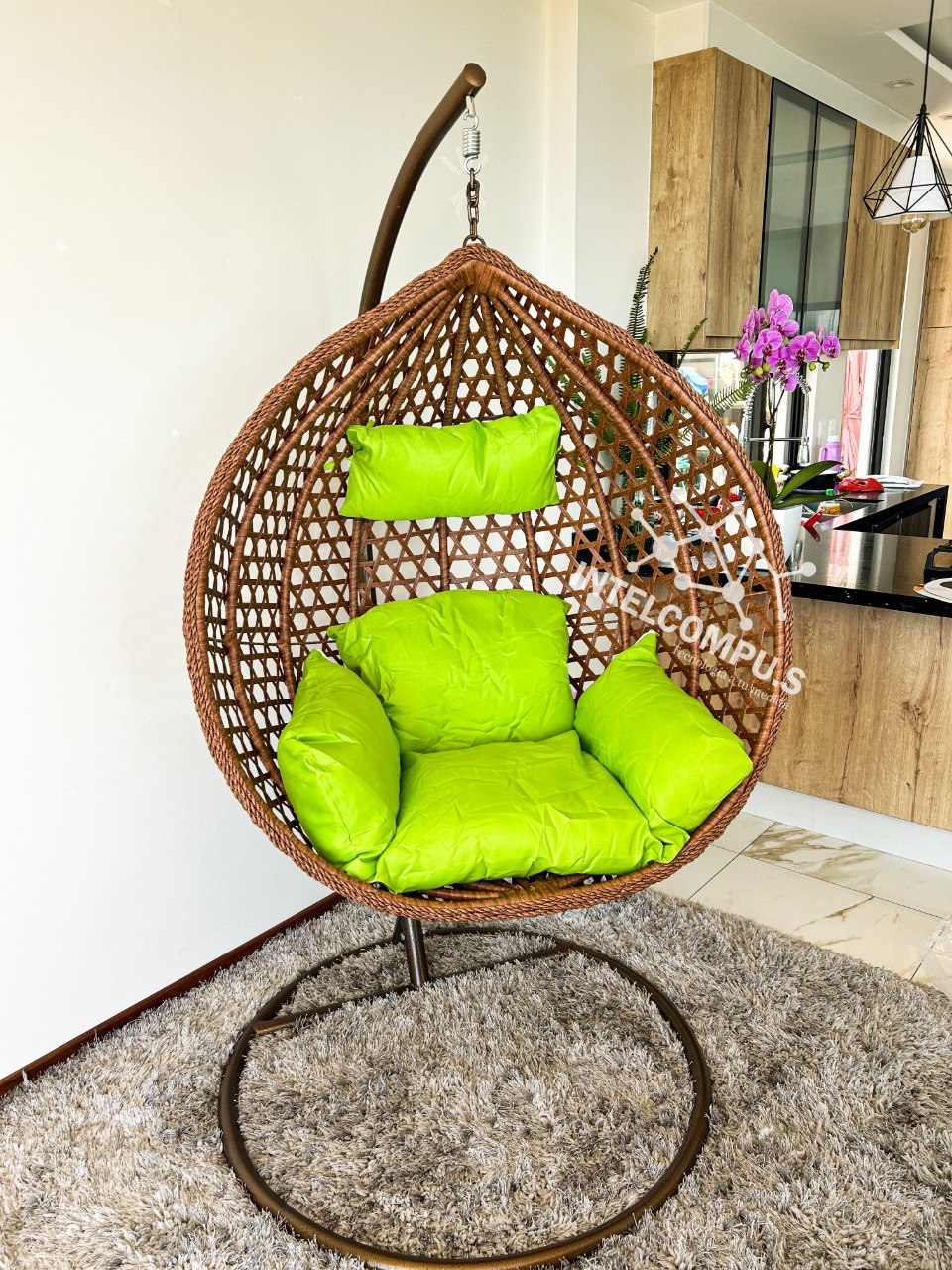 Silla colgante de ratán cafe