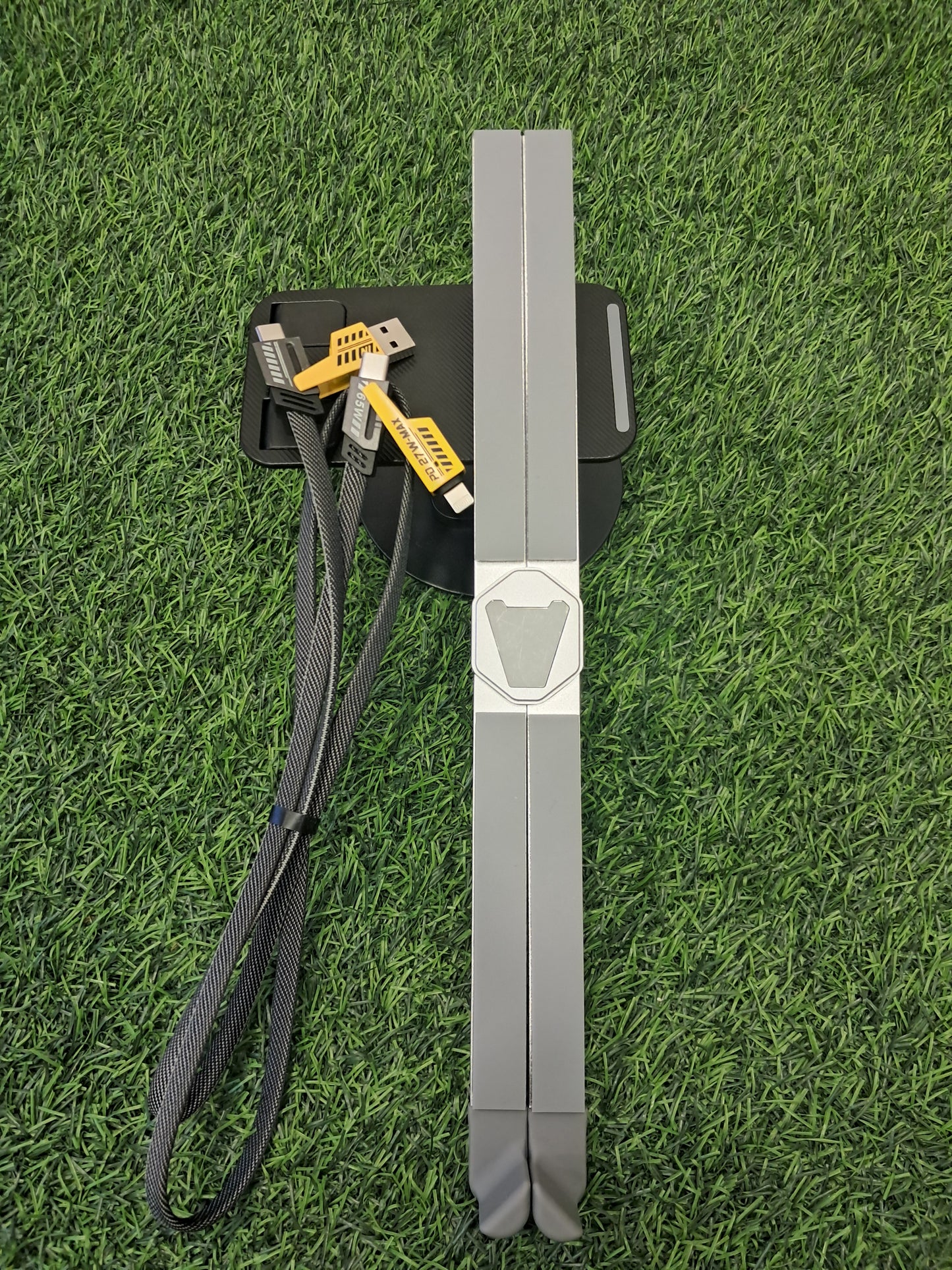 Soporte portatil plegable de aluminio ajustable para computadora portátil con estación de acoplamiento