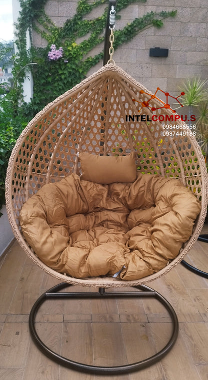 Silla colgante de ratan color beige