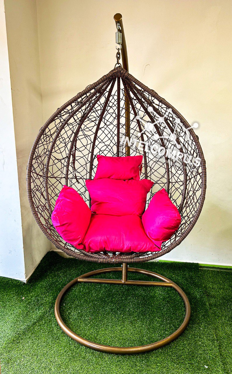 Silla colgante de ratán colo café