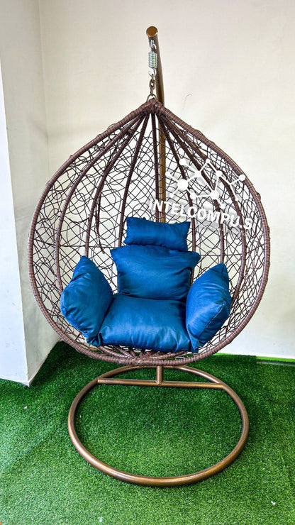 Silla colgante de ratán colo café