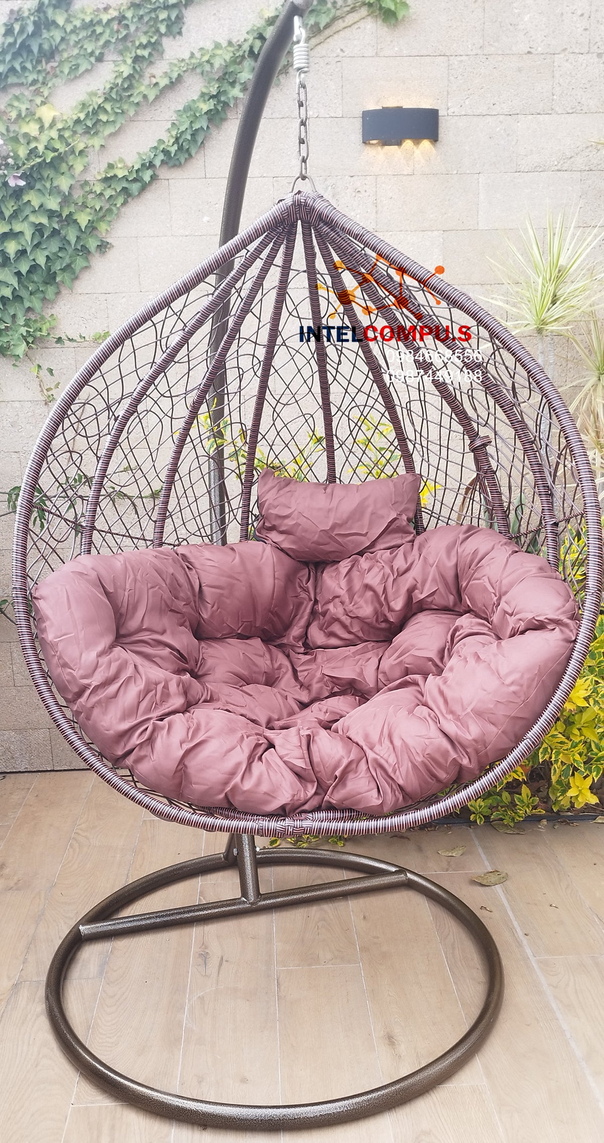Silla colgante de ratán colo cafe